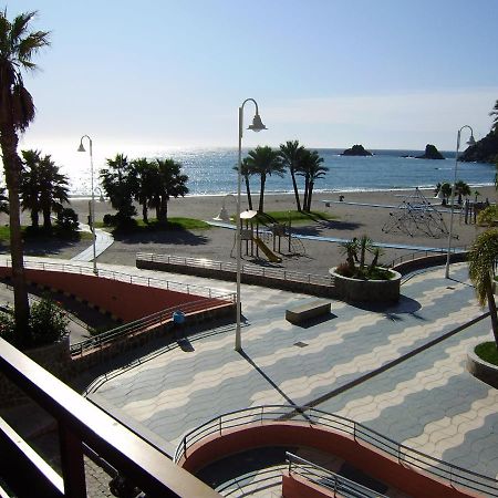 Centro-Primera Linea De Playa Almuñécar Exteriör bild